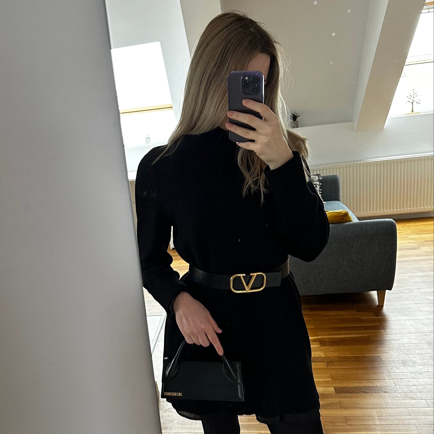 Valentino Garavani V Logo Reversible Belt – S: 70cm