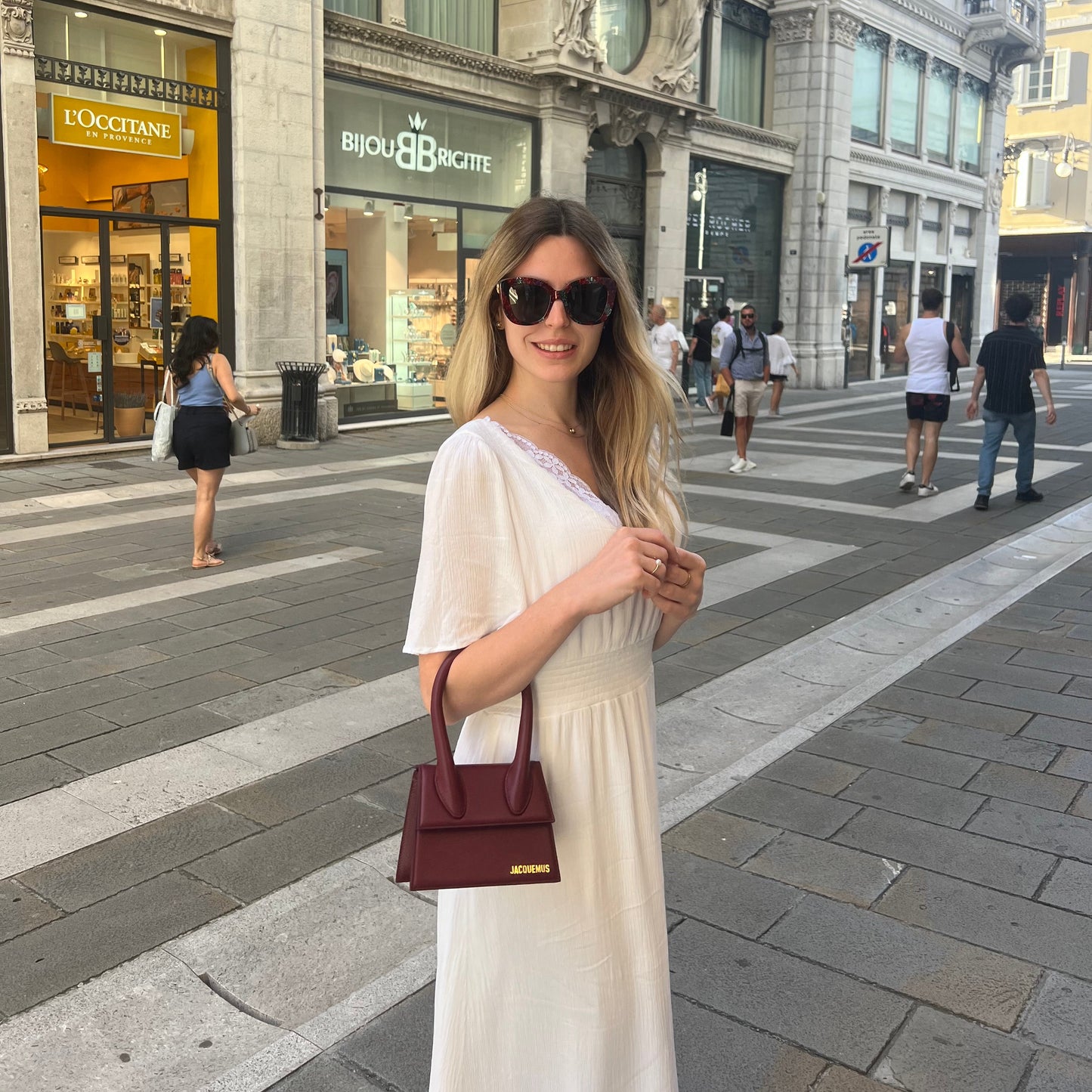 Jacquemus Le Chiquito Moyen Dark Burgundy